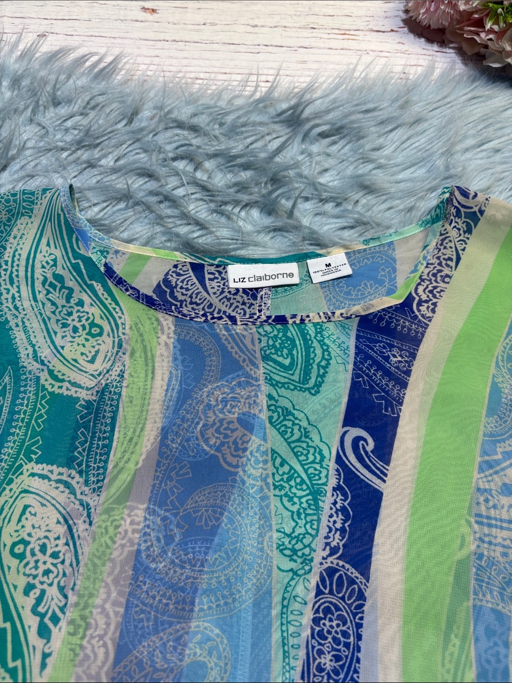 Liz Claiborne Blue, Teal & Green Paisley Sheer Blouse sz M - Picture 3 of 7